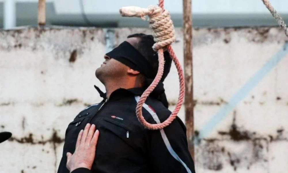 Tρείς άνδρες που είχαν καταδικαστεί εκτελέστηκαν σήμερα στο Ιράν